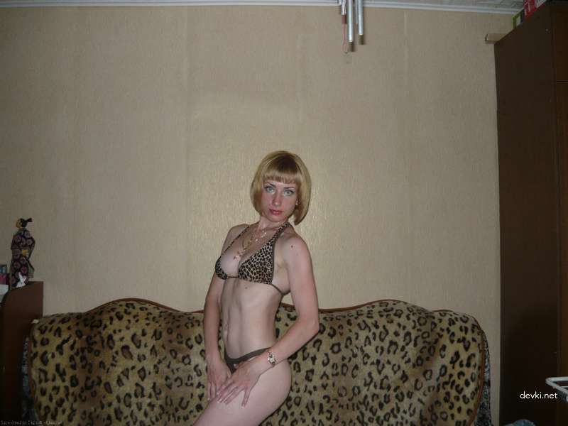 Mirror Nude Selfie: Explicit Reflection of Naked Woman