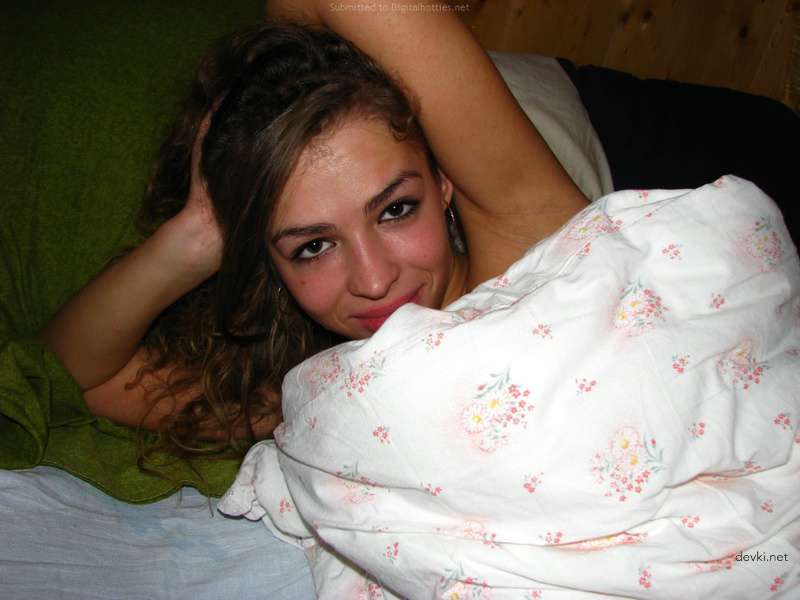 Naked Naughty Girl's Personal Explicit Photo