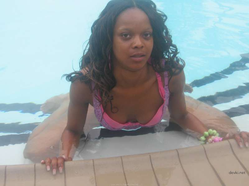Black woman strips naked - explicit nude photo