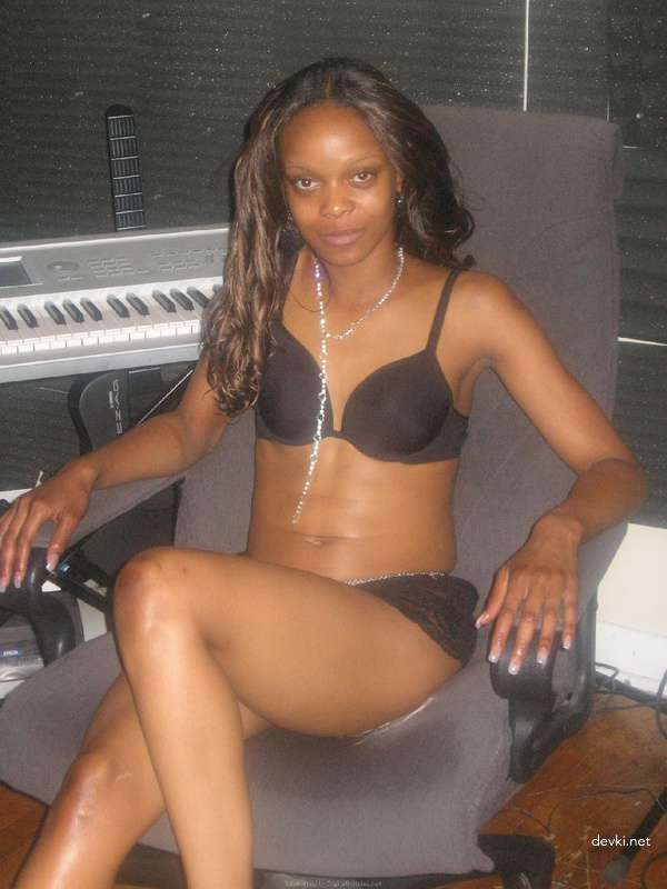 Black woman strips naked - explicit nude photo