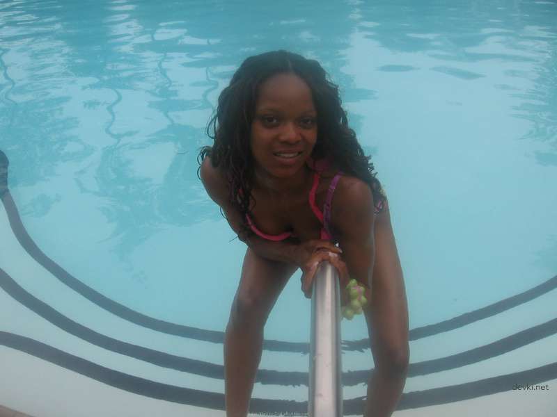 Black woman strips naked - explicit nude photo