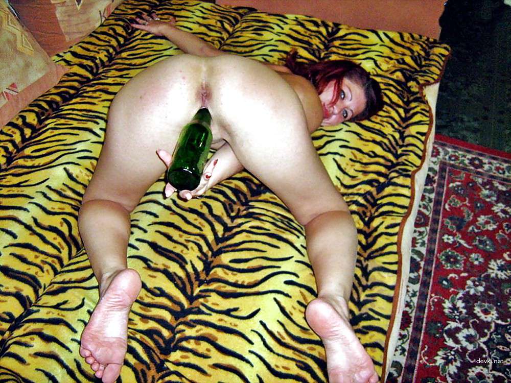 Explicit Masturbating Women Porn Photos