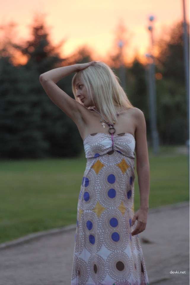 Explicit Erotica of Cute Girl: Sensual and Seductive Photoshoot