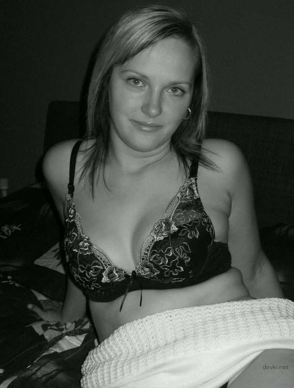 Intense Sex with Pink Pussy: Hardcore XXX Photo