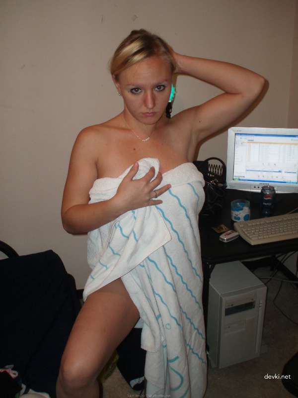 Blonde Babe Fucks Lover - Explicit Hardcore Porn Photo