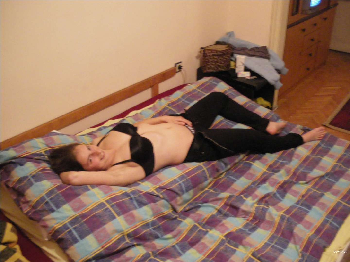 Naked Moscow Girl Exposing All in Explicit Photoshoot