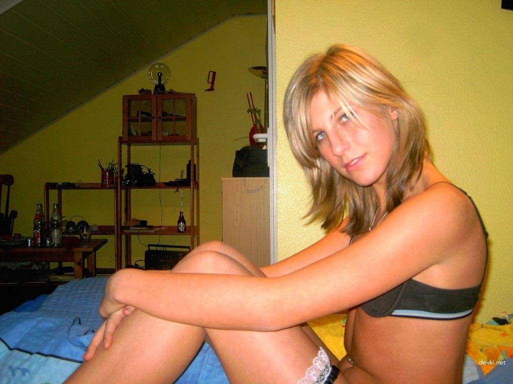 Explicit Intimate Photos of Beautiful Women - Sensual and Provocative Images
