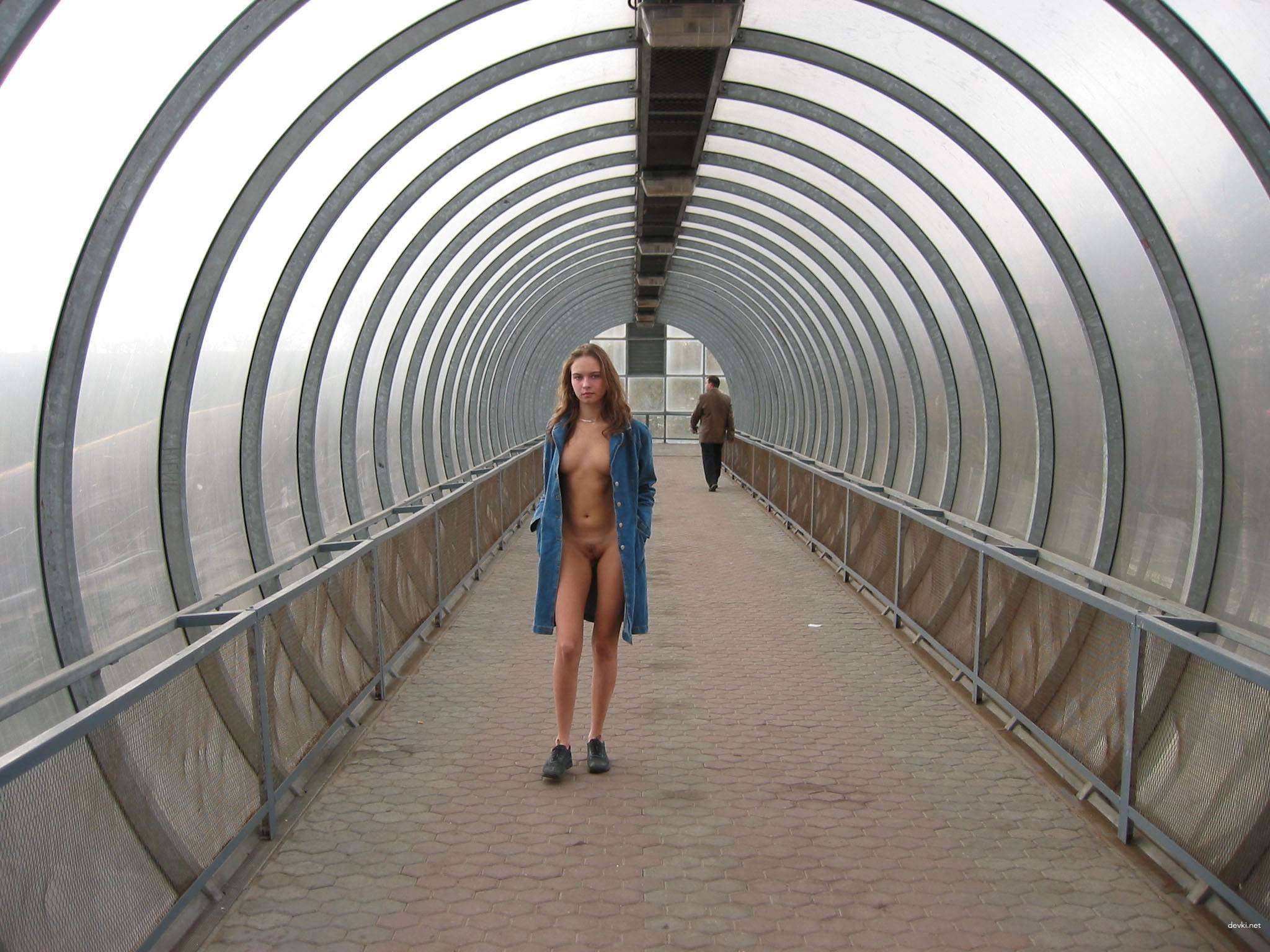 Naked Girl Walking on Street - Explicit Public Nudity and Exhibitionism