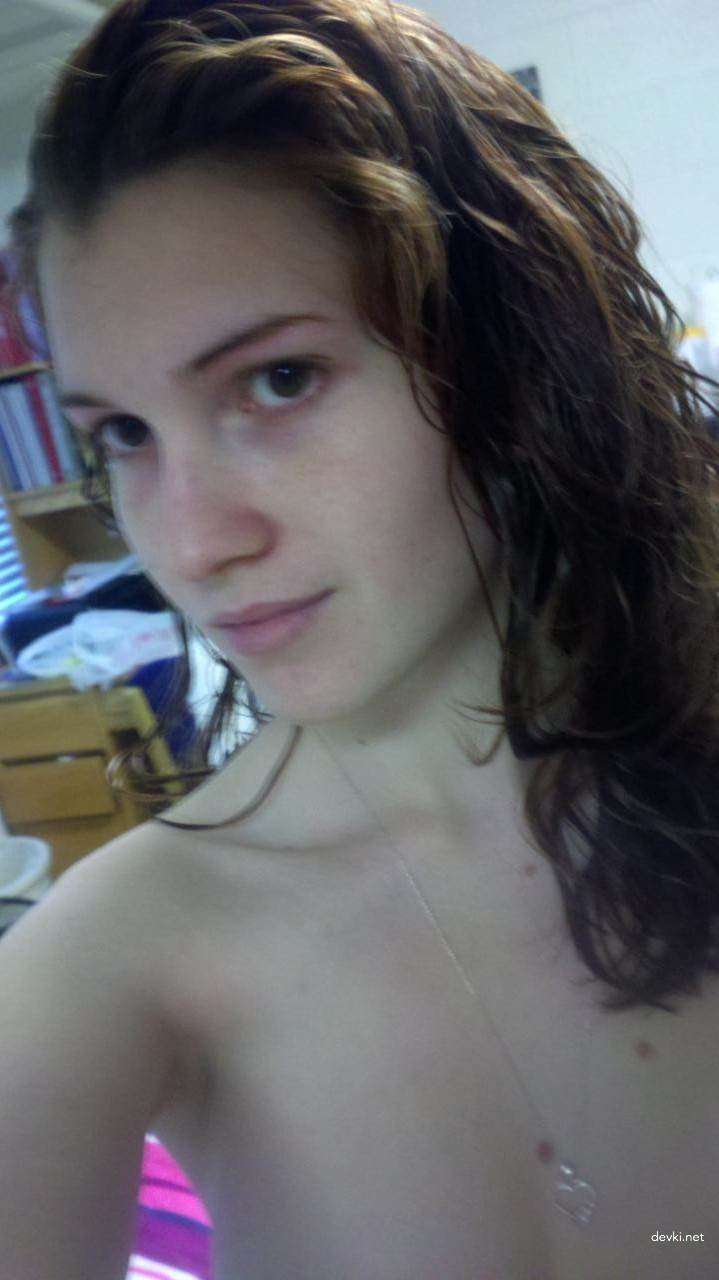 Sexy Selfie of a Girl at Home - Hot and Naughty Amateur Photo