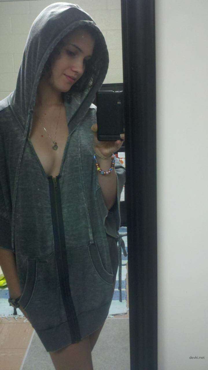 Sexy Selfie of a Girl at Home - Hot and Naughty Amateur Photo