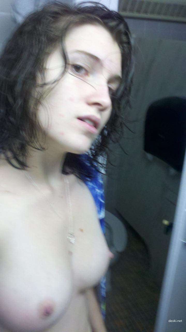 Sexy Selfie of a Girl at Home - Hot and Naughty Amateur Photo