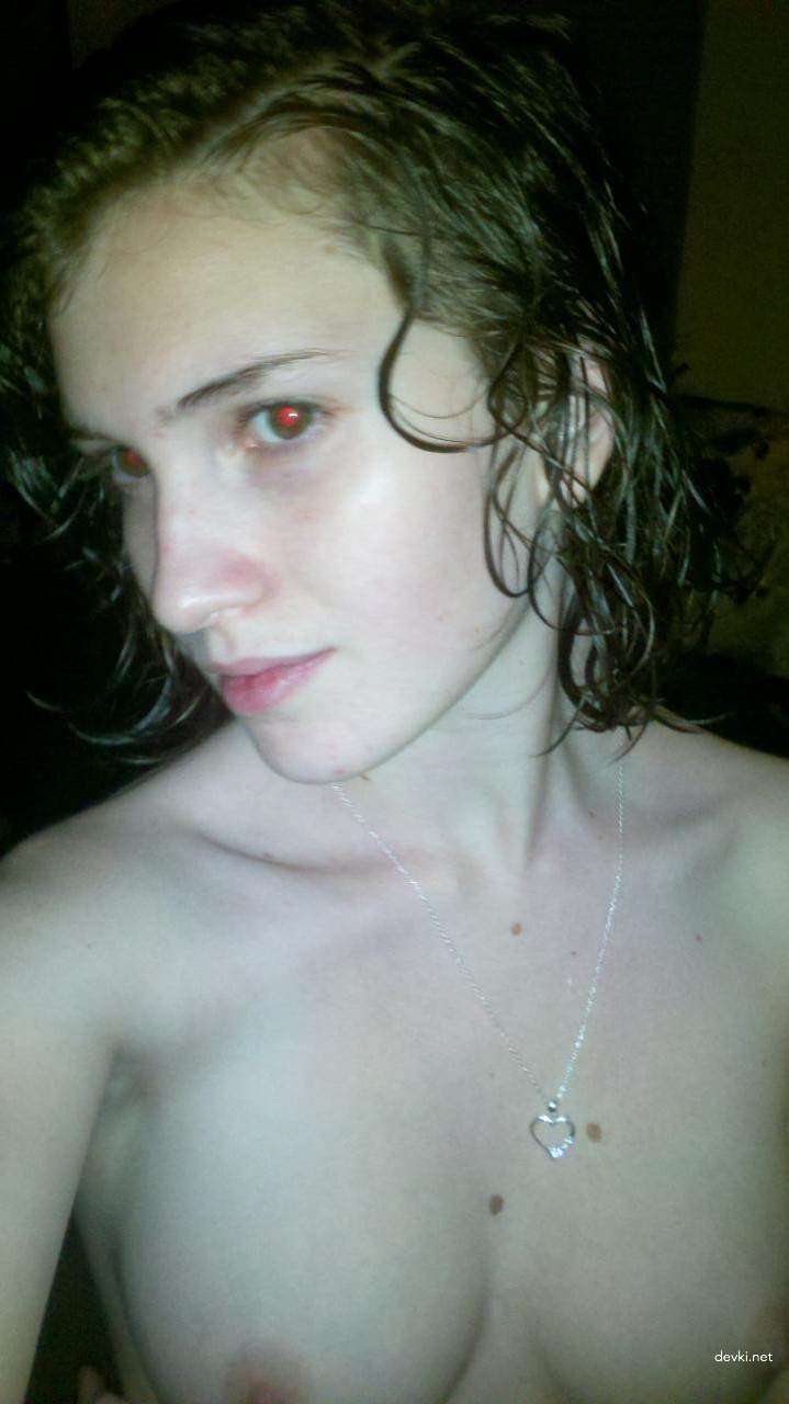 Sexy Selfie of a Girl at Home - Hot and Naughty Amateur Photo