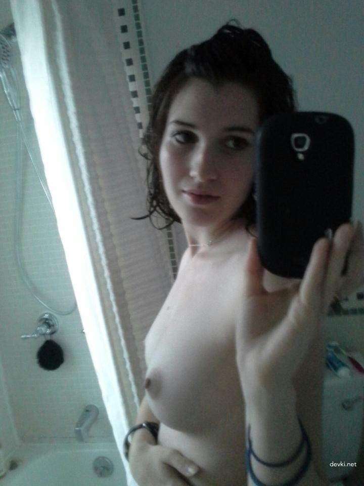 Sexy Selfie of a Girl at Home - Hot and Naughty Amateur Photo