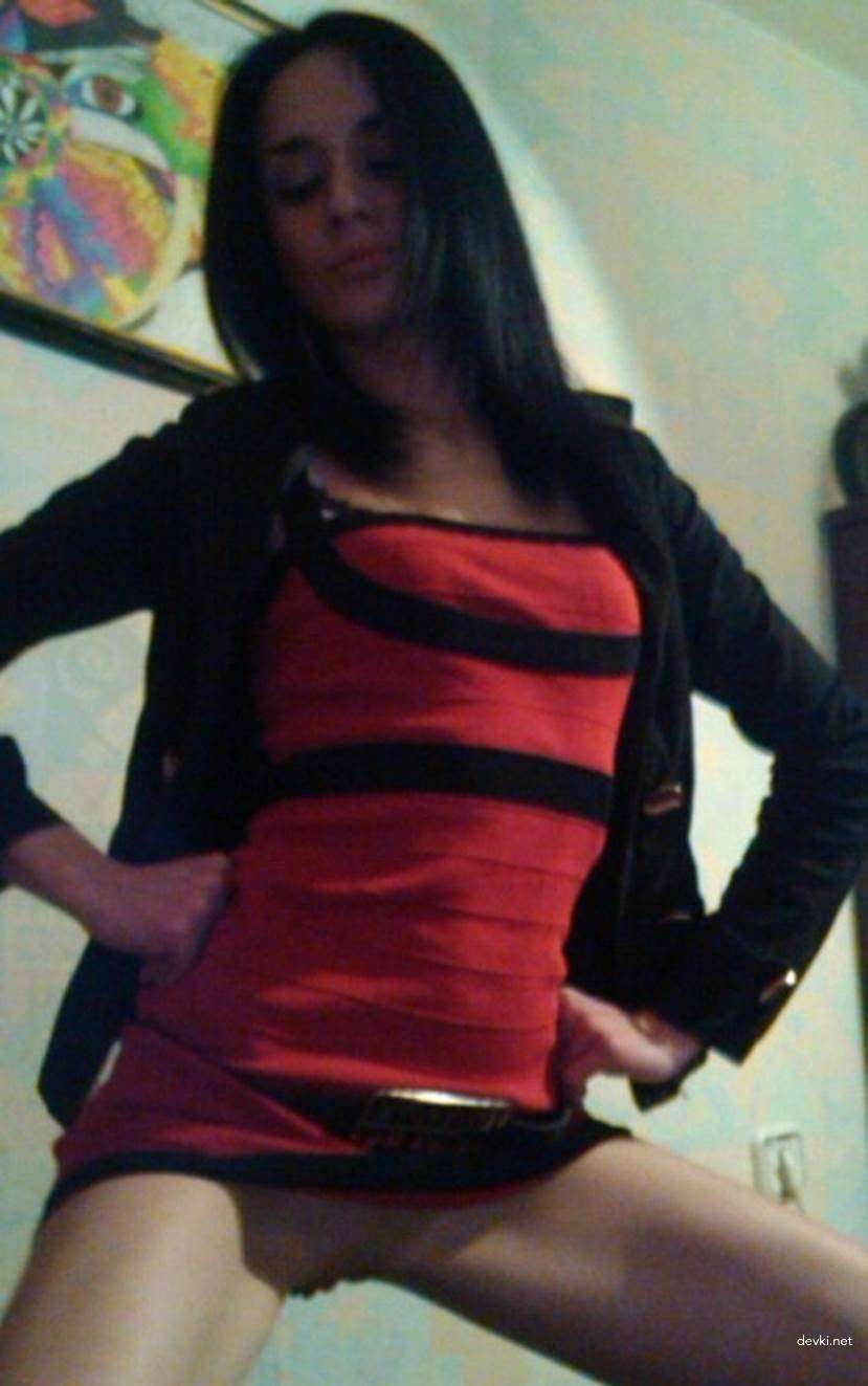 Slim Girl Deepthroats Big Cock