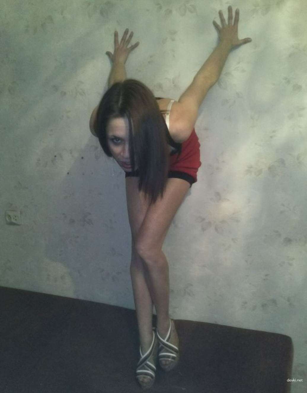 Slim Girl Deepthroats Big Cock