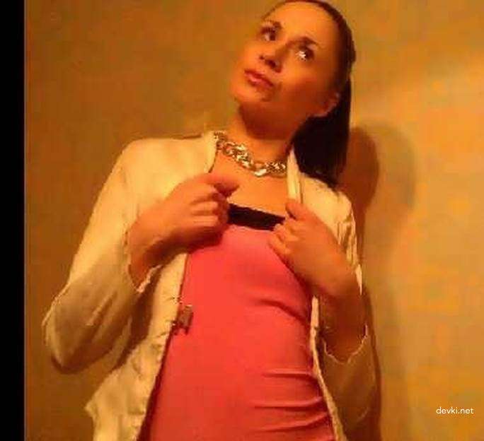 Slim Girl Deepthroats Big Cock