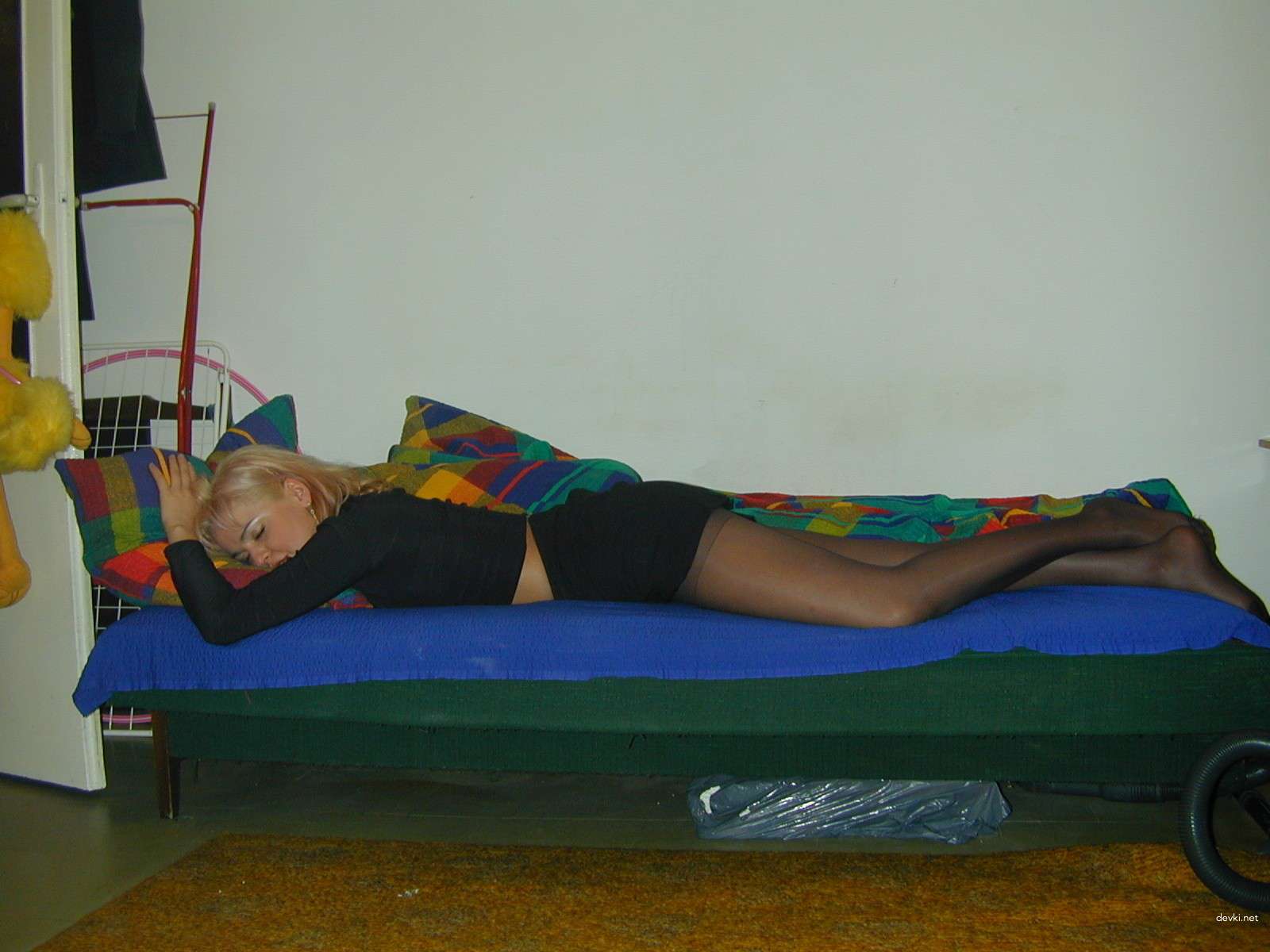Voluptuous Blonde Babe Relaxing - Busty Blonde on Vacation