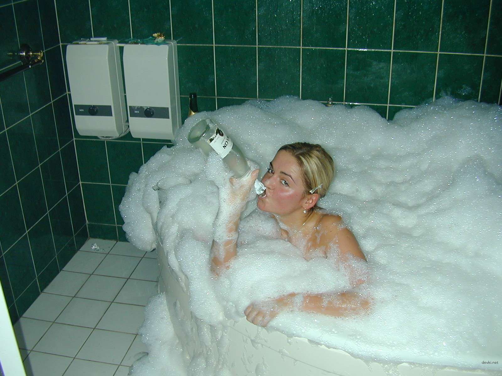 Voluptuous Blonde Babe Relaxing - Busty Blonde on Vacation
