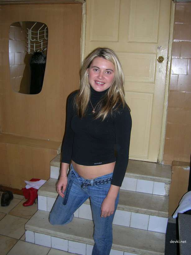 Drunk Girl Gets Naked: Explicit Strip Tease Photos
