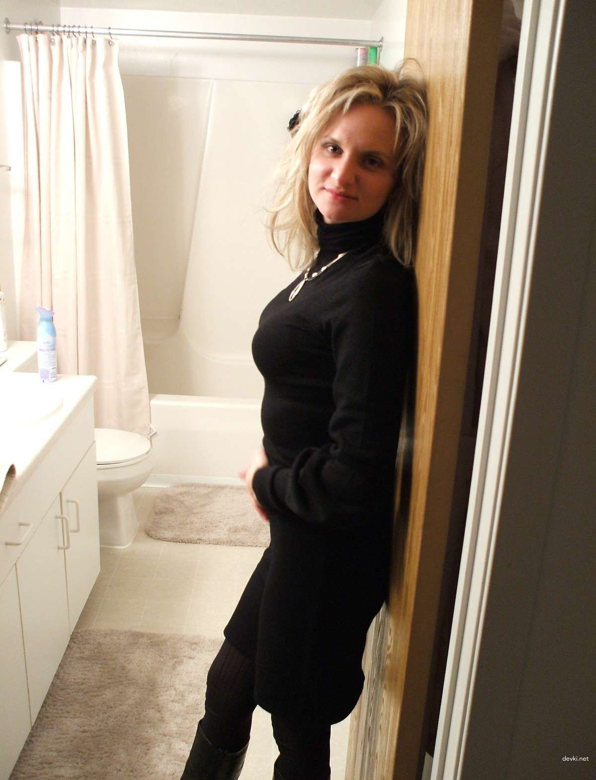Blonde Bombshell Hardcore Sex: Explicit Blonde Porn Photo