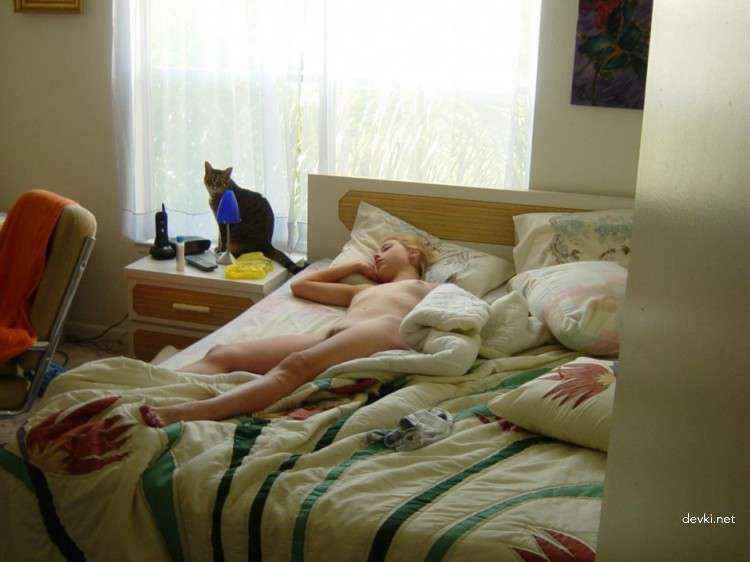 Hot Babe Strips on Couch - Explicit Solo Action