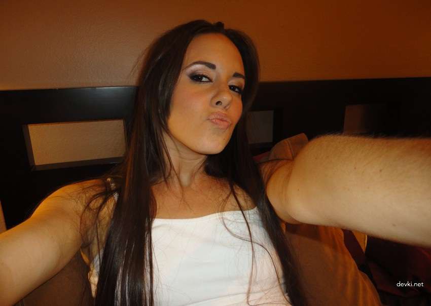 Brunette Blowjob: Hot Chick Sucks Big Cock - XXX Porn Photo