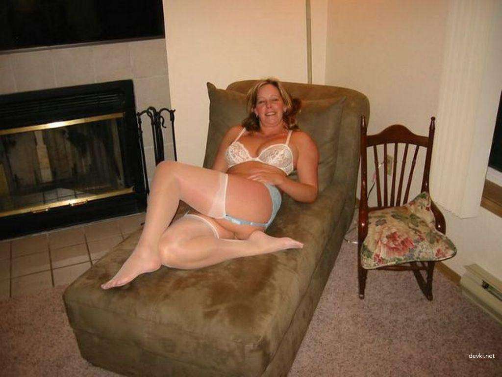 Hot Roommate Photo: Explicit Lesbian Action with Busty Babes
