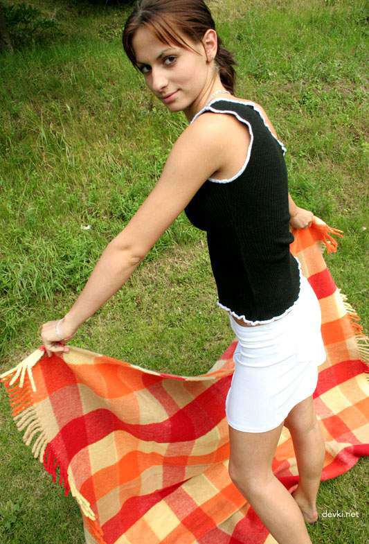 Topless Babe in Nature: Explicit Outdoor Nudity