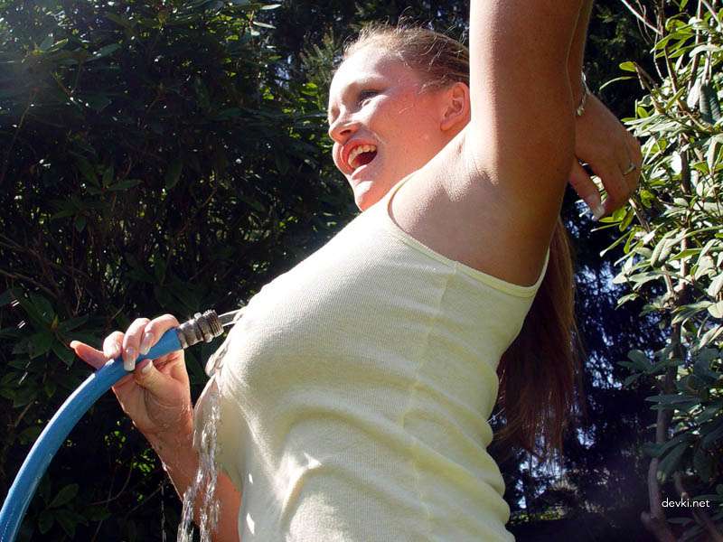 Topless Sexy Girl Poses Explicitly