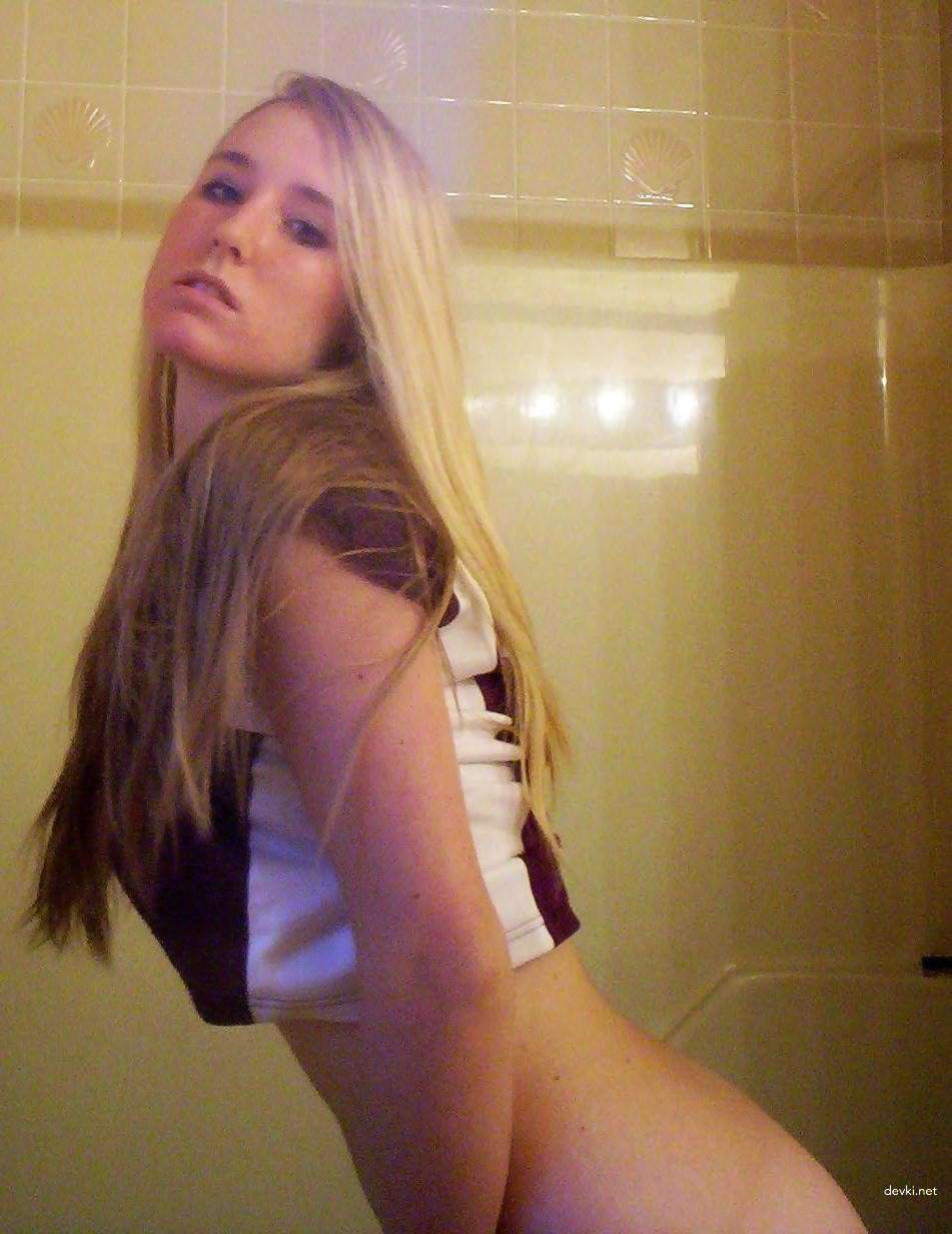 Private Blonde Home Photos: Explicit and Bold Selfies