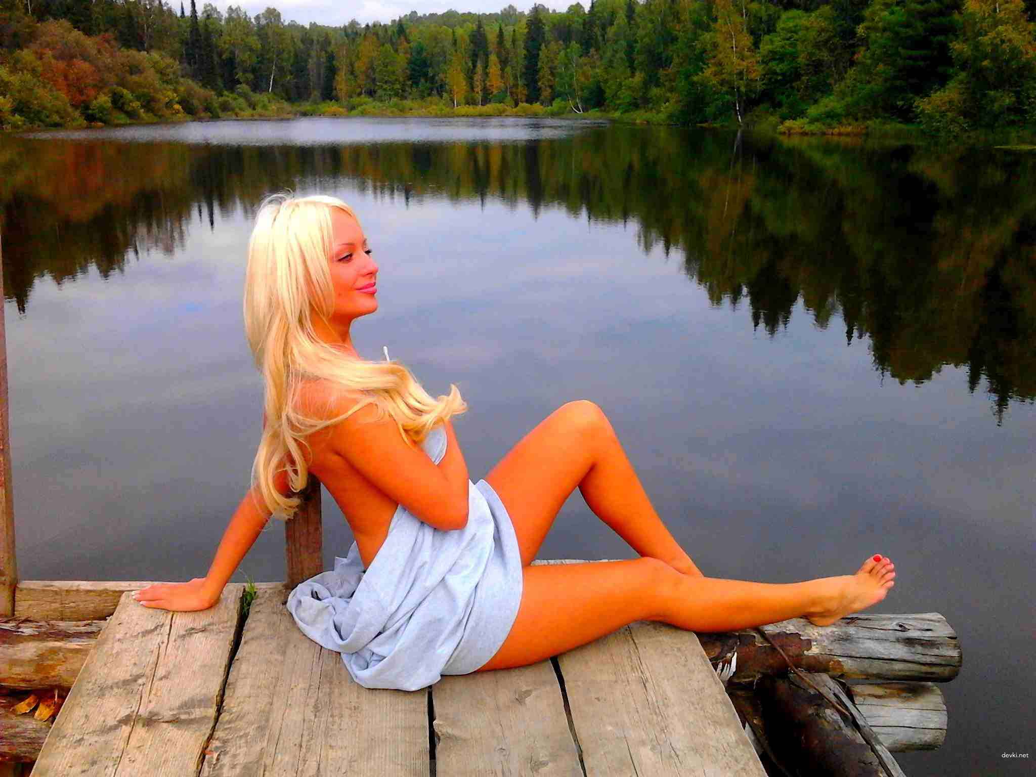 Sexy Glam Blonde Pornstar Satisfies All Your Desires