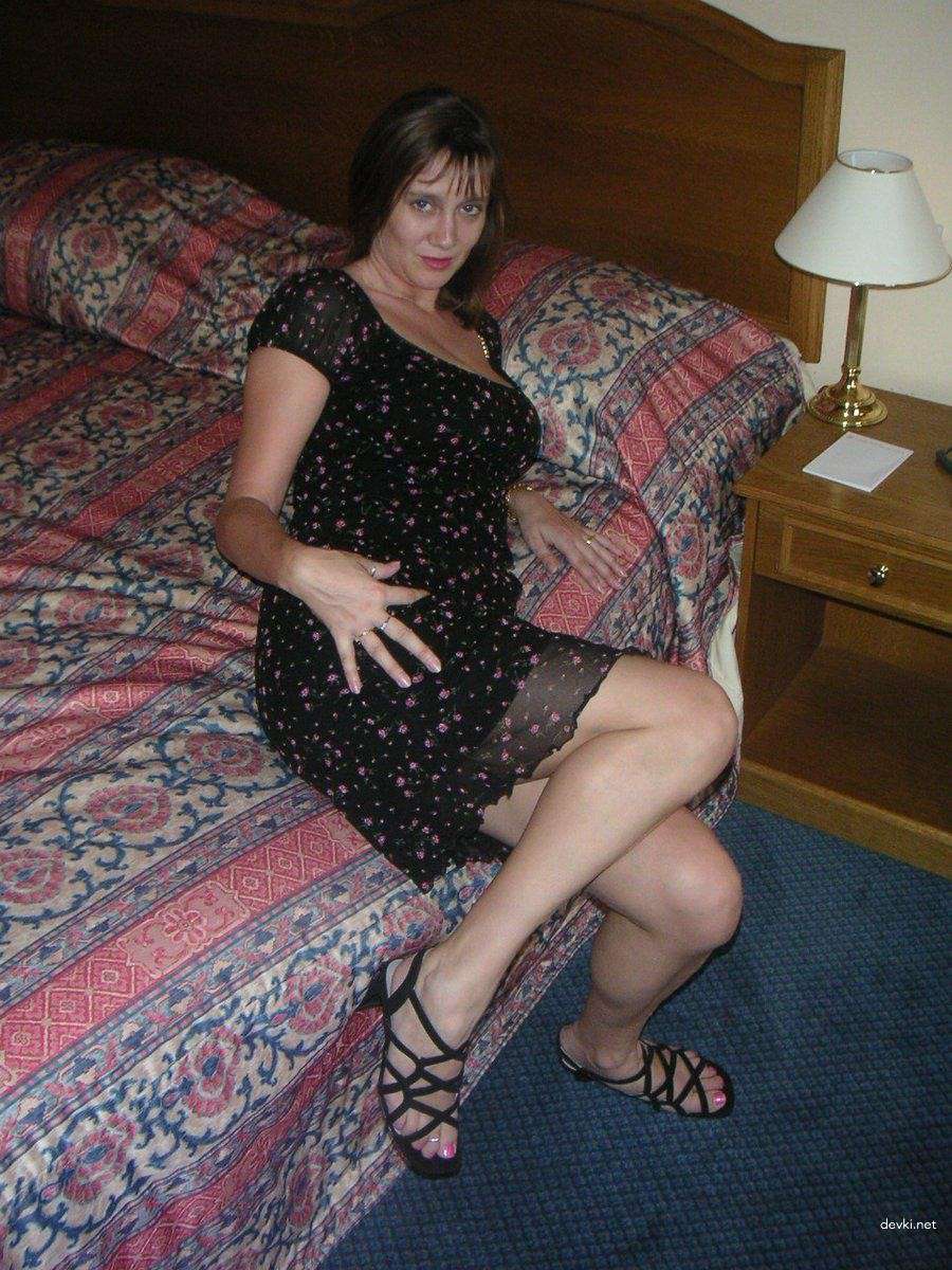 Sexy Girl Strips on Bed: Hot Bedroom Tease with Seductive Undressing