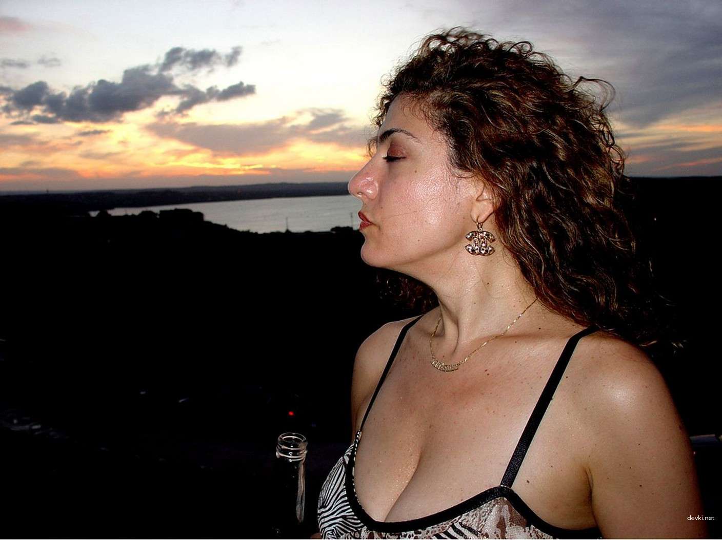 Sexy Busty Girl at the Beach - Explicit Big Boobs on Display