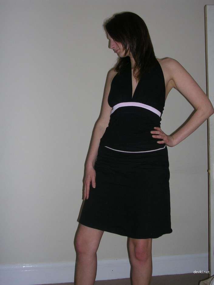 Amateur Woman's Explicit Home Photoshoot - XXX Naughty Pics