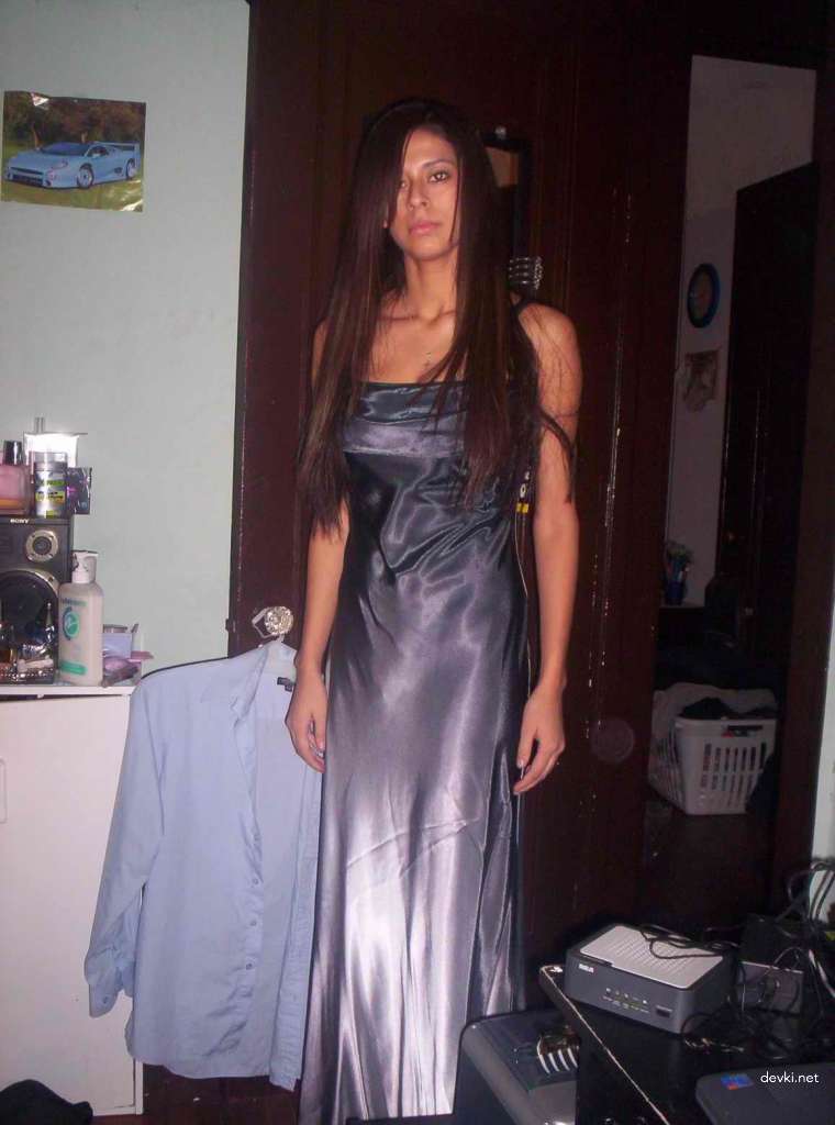 Hot Naked Brunettes in Private Photo - Explicit Amateur Porn