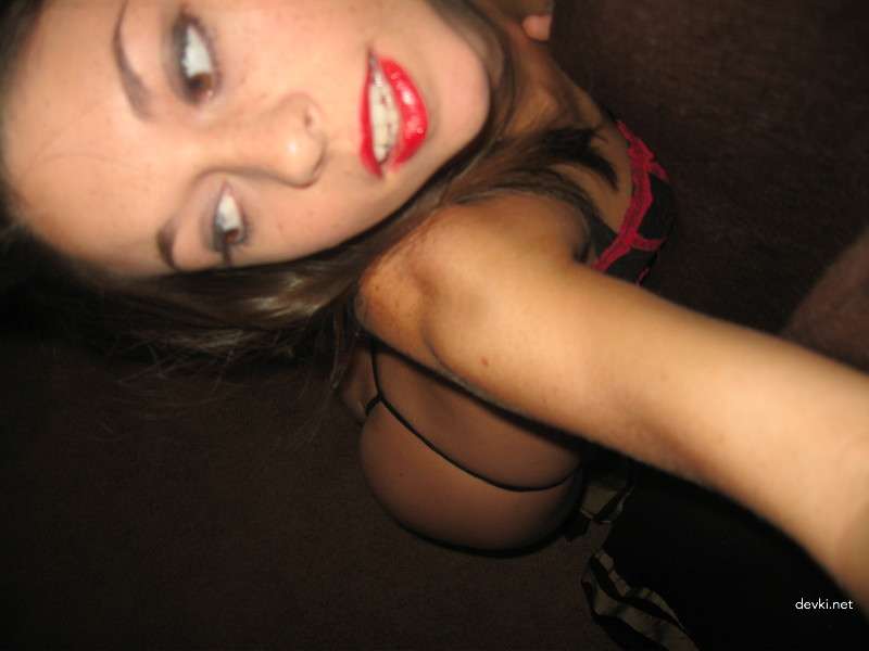 Hot Naked Brunettes in Private Photo - Explicit Amateur Porn
