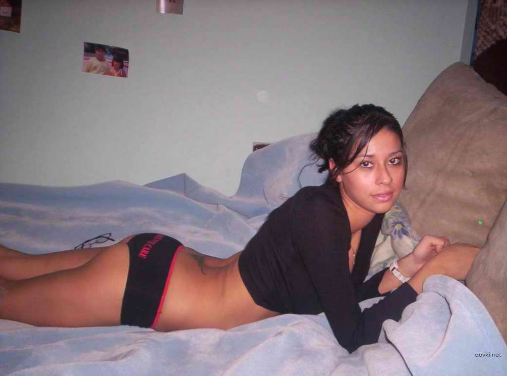 Hot Naked Brunettes in Private Photo - Explicit Amateur Porn