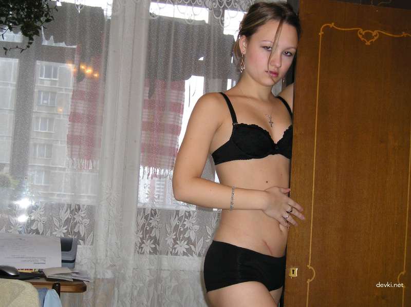 Private Erotic Photo of a Girl: Explicit and Sensual Nude Imagery