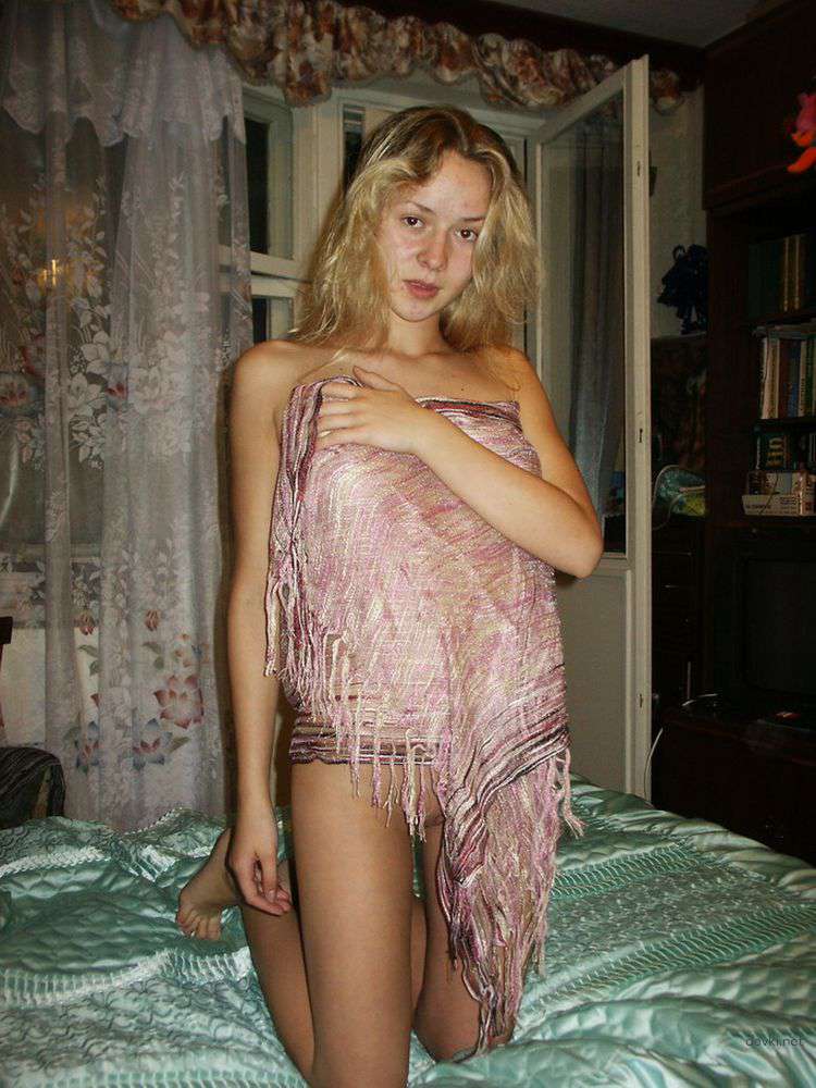 Sexy Young Wife in Her Room: Hot and Sultry Bedroom Photoshoot