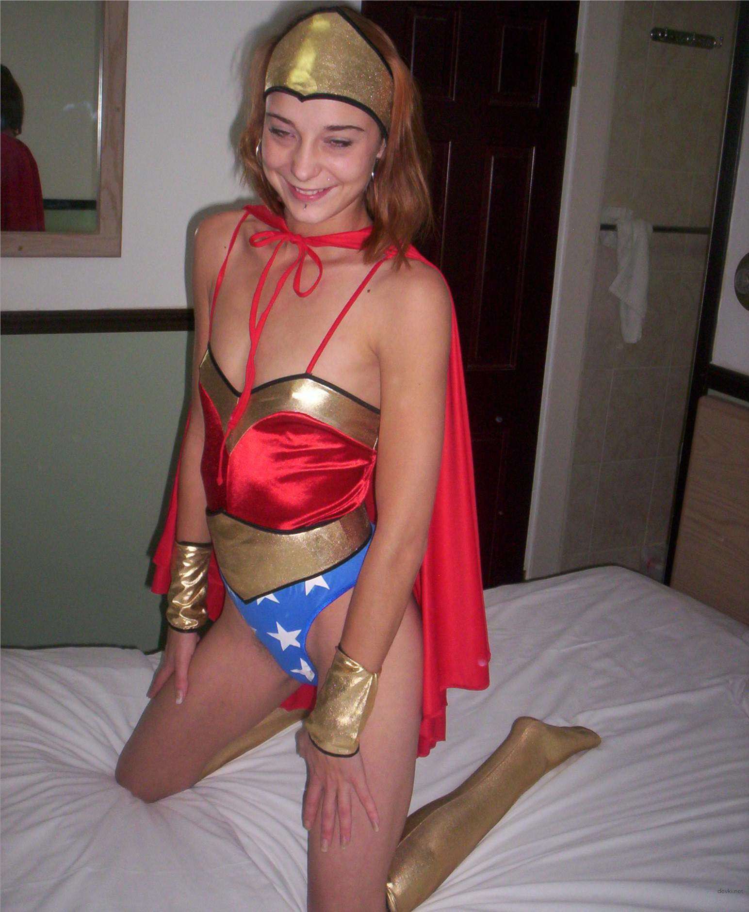 Unshaven Pussy on Display: Explicit Amateur Photo