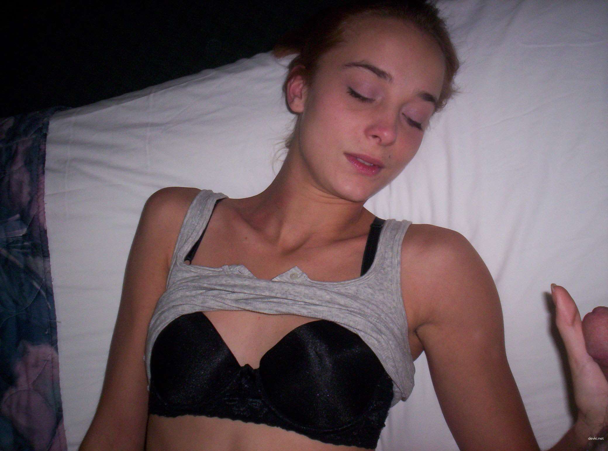 Unshaven Pussy on Display: Explicit Amateur Photo