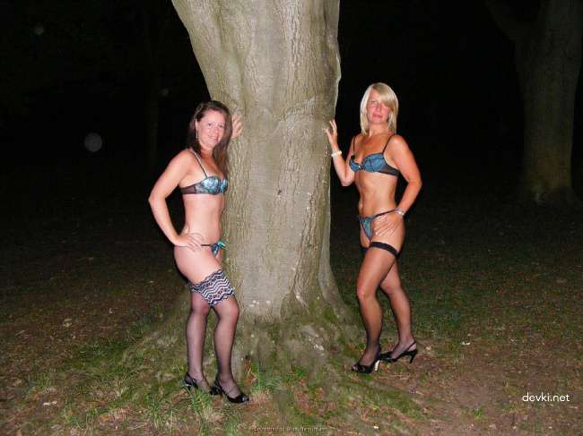 Hot Mature Women: Seductive and Confident Ladies in Lingerie