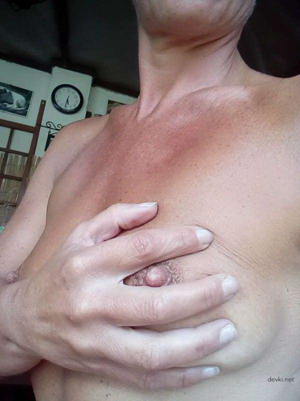 Mature Slut's Homemade Erotica and Porn - Explicit MILF Action