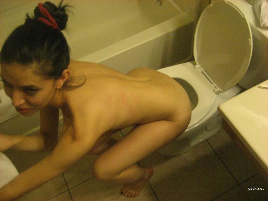 Hot Young Girl in Shower: Steamy and Sensual Bathroom Photoshoot