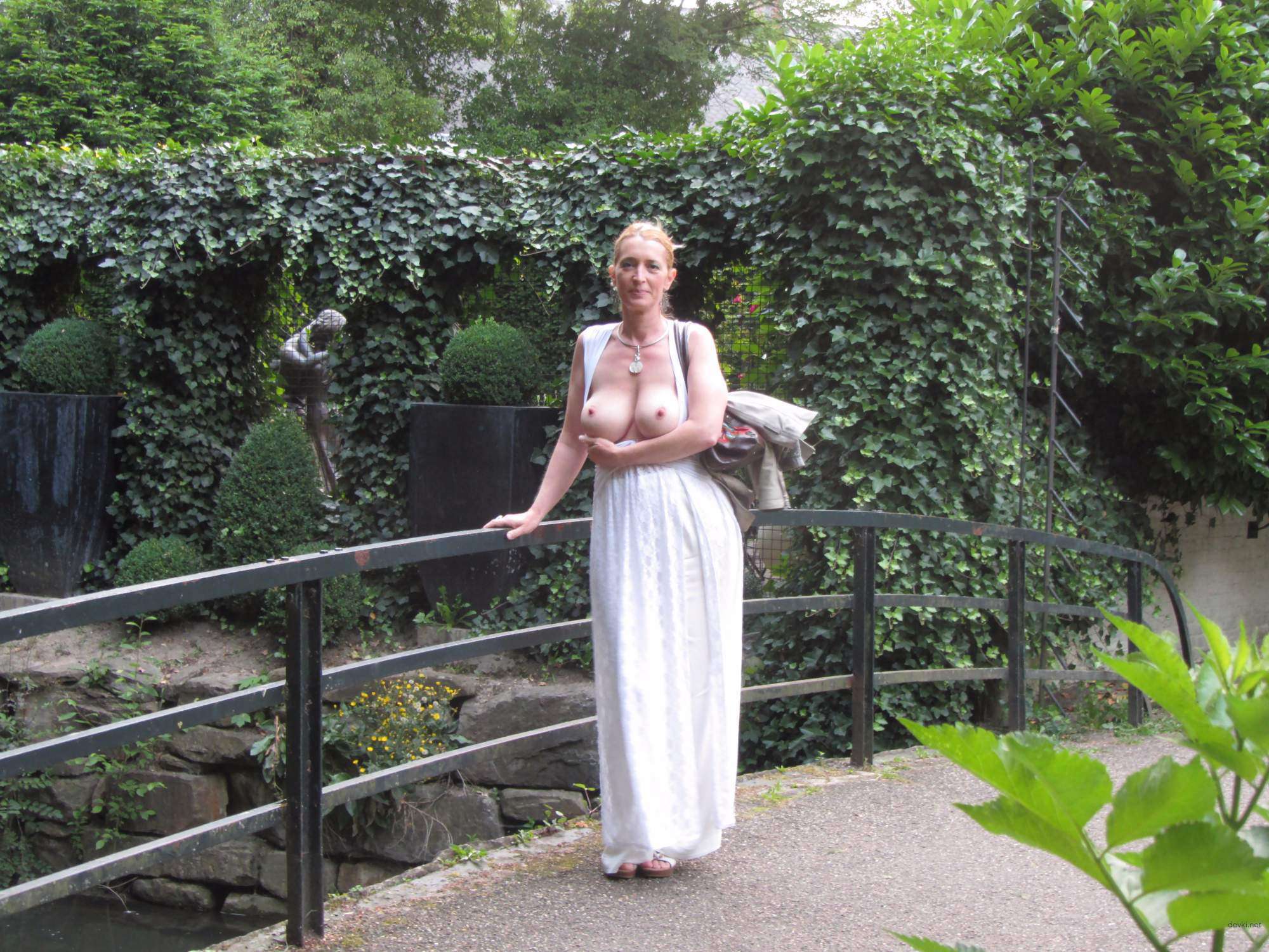Mature Woman Gets Turned On by Naked Strolls: Explicit Voyeurism in Public
