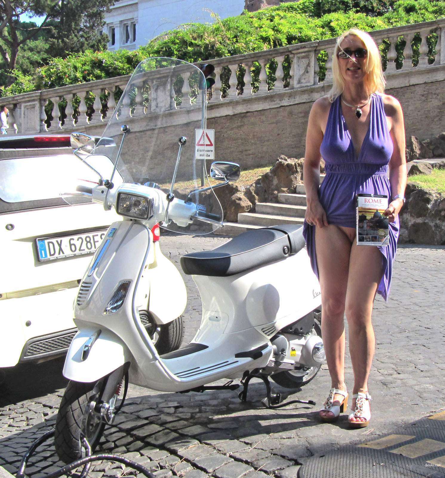 Mature Woman Gets Turned On by Naked Strolls: Explicit Voyeurism in Public