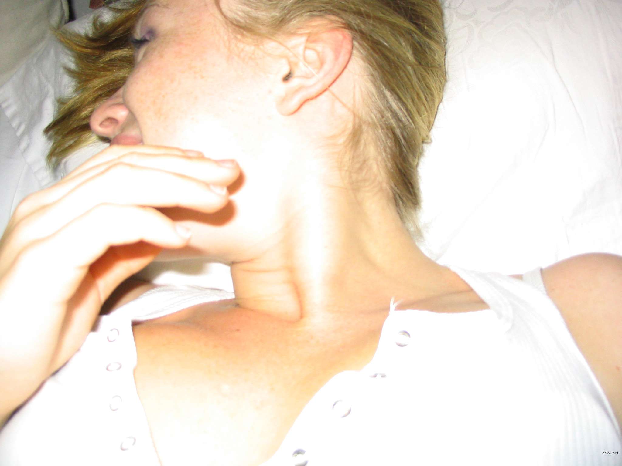 Guy Gives Girl Intense Cunnilingus - Explicit Oral Sex Action