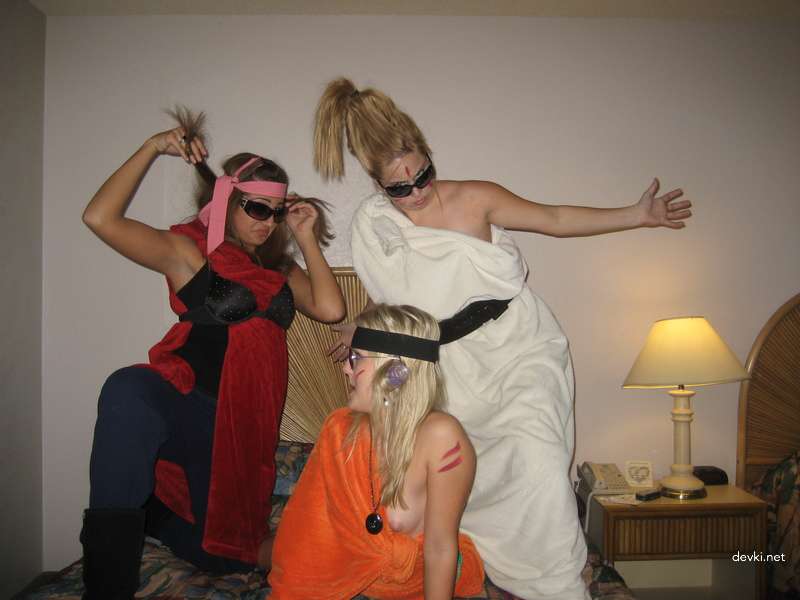 Amateur Blonde Babes Collection: Explicit Blonde Girls Photos