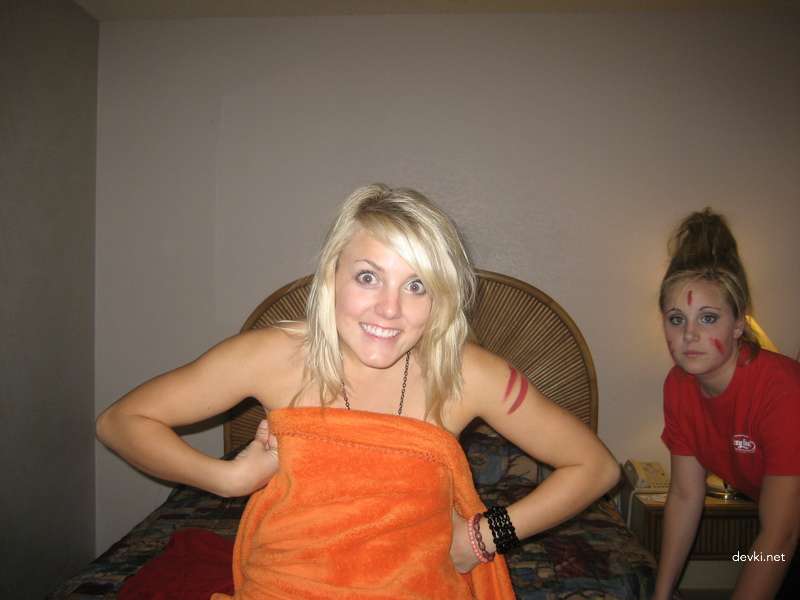 Amateur Blonde Babes Collection: Explicit Blonde Girls Photos