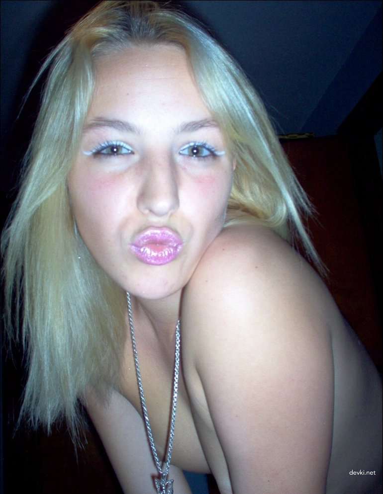 Private Nude Blonde - Explicit Amateur Porn Photos of Naked Blondie